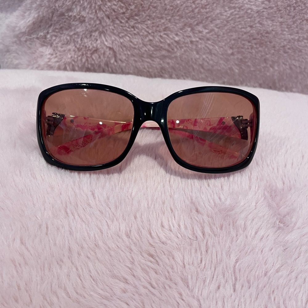 Oakley Women’s Limited Edition Breast Cancer Awareness Sunglasses
